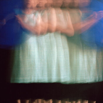 Fotografia intitolato "A look from the oth…" da Tania Serket, Opera d'arte originale, fotografia a pellicola