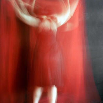 Fotografia intitolato "Le rouge et le noir" da Tania Serket, Opera d'arte originale, fotografia a pellicola