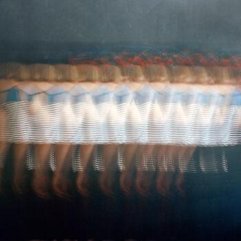 Фотография под названием "In the line" - Tania Serket, Подлинное произведение искусства, Пленочная фотография