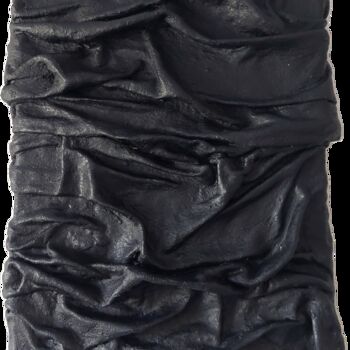 Escultura titulada "Black Frequencies" por Tanya Silva, Obra de arte original, Yeso Montado en Bastidor de camilla de madera