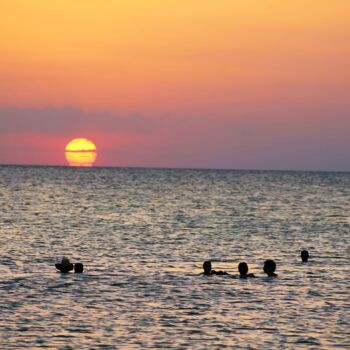 Photographie intitulée "Sea sunset" par Tarkanm, Œuvre d'art originale, Photographie numérique