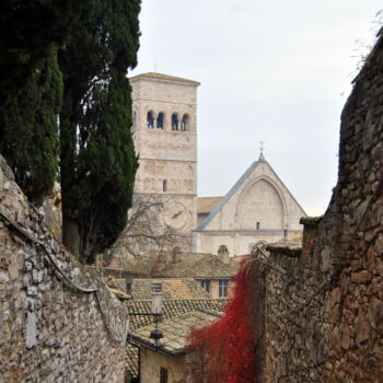 Fotografie getiteld "Assisi Footpaths" door Tati Roliveira, Origineel Kunstwerk, Niet gemanipuleerde fotografie