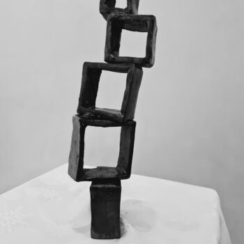Sculptuur getiteld "geometry" door Tatiana Efremova, Origineel Kunstwerk, Keramiek