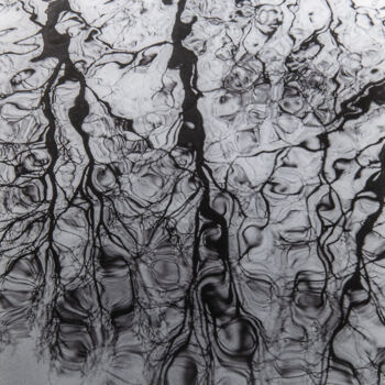 Photography titled "Drawings on water" by Tatjana Siadova, Original Artwork, Analog photography Mounted on Plexiglass