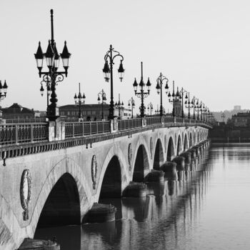 Fotografie mit dem Titel "Pont de pierre" von Tc.Photographie, Original-Kunstwerk, Digitale Fotografie