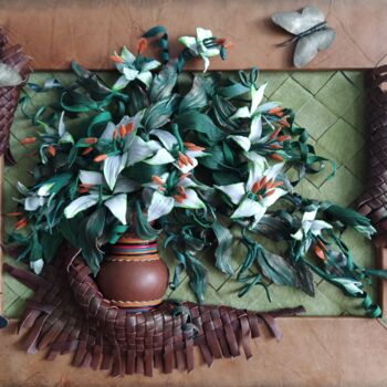 Painting titled "Лилии в вазе" by Tetiana Fursa, Original Artwork, Leather