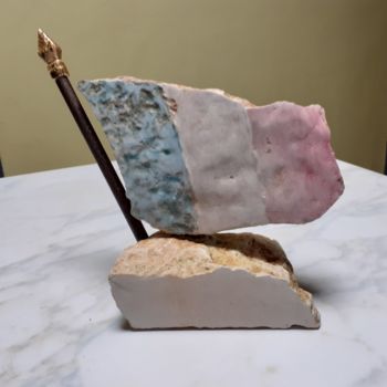 Escultura titulada "Drapeau tricolore" por Jean-Pierre Thaurenne, Obra de arte original, Piedra