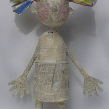Sculpture intitulée "poupée" par Thérèse Brandeau, Œuvre d'art originale, Papier