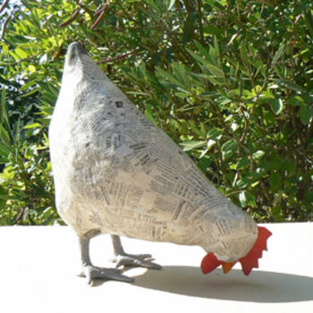 Sculpture intitulée "poule-papier" par Thérèse Brandeau, Œuvre d'art originale, Papier
