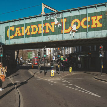 Photographie intitulée "Camden Lock" par Theofilos Koutroumanis, Œuvre d'art originale, Photographie numérique