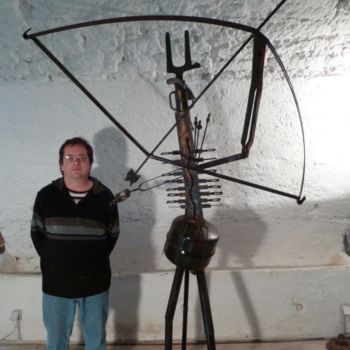 Sculpture titled "L'Archer" by Gilles Thiercelin, Original Artwork, Metals