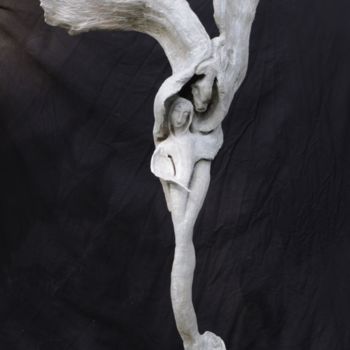 「L'ange gardien」というタイトルの彫刻 Thierry Girouによって, オリジナルのアートワーク, ウッド