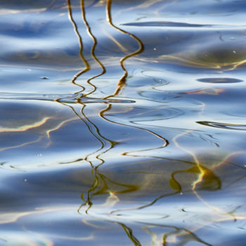 Photographie intitulée "Reflet d'un lac Sué…" par Thierry Daudier De Cassini, Œuvre d'art originale, Photographie numérique