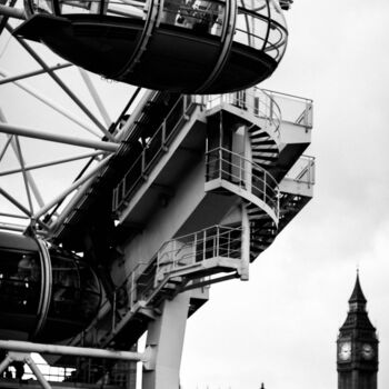 Photographie intitulée "London Close Up" par Till Murray, Œuvre d'art originale, Photographie numérique