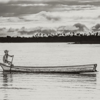 Photographie intitulée "Remador da Canoa" par Toninho Castro, Œuvre d'art originale