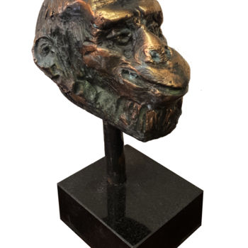 Skulptur mit dem Titel "Monkey head" von Kristof Toth, Original-Kunstwerk, Bronze