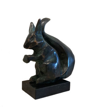 Sculpture intitulée "Squirrel 1" par Kristof Toth, Œuvre d'art originale, Bronze