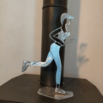 Sculpture titled "Joggeuse 2" by Alain Tourette, Original Artwork, Metals