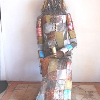 Sculpture titled "coleccionadora" by Tabea Und Thomas Wimmer, Original Artwork