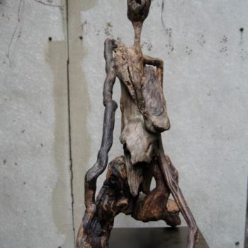 Skulptur mit dem Titel "Injonction" von Marie Tucat, Original-Kunstwerk, Holz