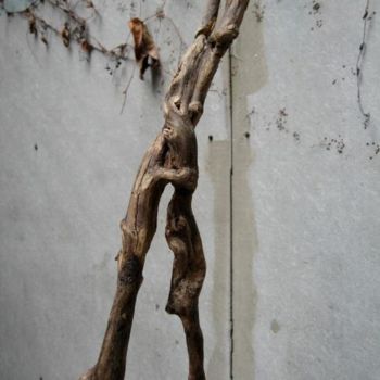 Skulptur mit dem Titel "sans titre" von Marie Tucat, Original-Kunstwerk, Holz