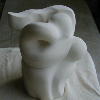 Sculpture titled "combattant 2" by Umo, Original Artwork, Stone