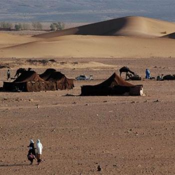 Photographie intitulée "campement" par Loïc Auberger, Œuvre d'art originale