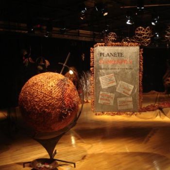 Rzeźba zatytułowany „Planète FLORENFILS.…” autorstwa Entournilleuse, Oryginalna praca