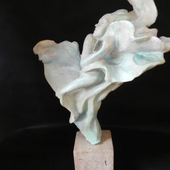 Sculpture intitulée "ange des océans vue…" par Valerie Barrault, Œuvre d'art originale, Céramique
