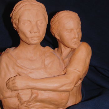 Sculpture titled "femmes-de-la-famille" by Valerie Barrault, Original Artwork, Ceramics