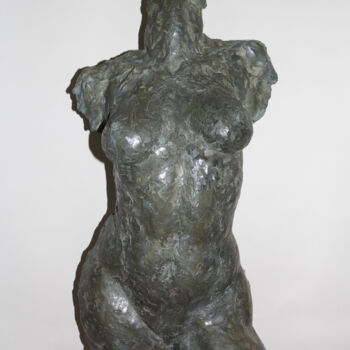 Sculpture titled "Son aile" by Valérie Moreau (VALEM), Original Artwork, Plaster
