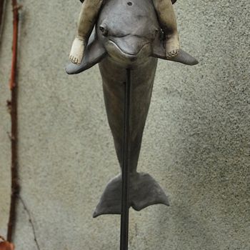 Sculpture intitulée "Le voyage du dauphin" par Valérie Zahonero, Œuvre d'art originale, Argile