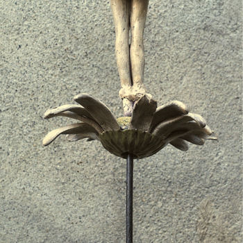 Sculpture titled "Marguerite" by Valérie Zahonero, Original Artwork, Clay