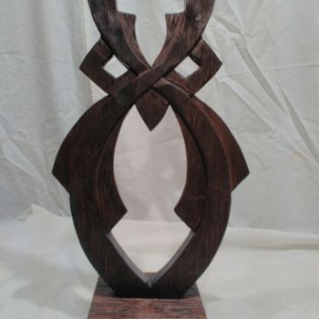 Sculpture titled "Филин" by Valerii Liakhov, Original Artwork, Wood