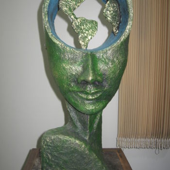 Sculpture titled "Imaginação do Mundo" by Valério Voltz, Original Artwork, Paper maché