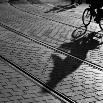 摄影 标题为“cycliste-et-rails.j…” 由Valery Trillaud, 原创艺术品