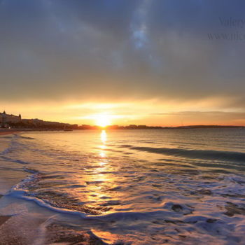 Fotografia intitulada "Lever de soleil en…" por Valery Trillaud, Obras de arte originais, Fotografia Não Manipulada