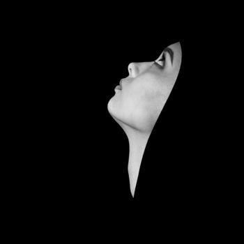 Fotografía titulada "Portrait in black" por Varvara Shtern, Obra de arte original, Fotografía digital
