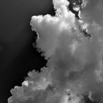 Photographie intitulée "Before a storm" par Varvara Shtern, Œuvre d'art originale, Photographie numérique