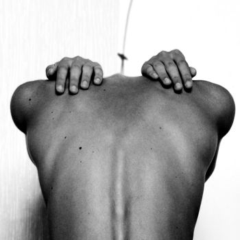 Photographie intitulée "Body2" par Varvara Shtern, Œuvre d'art originale, Photographie numérique