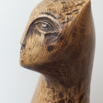Sculpture titled "queen" by Vasile Cheptanaru, Original Artwork, Wood