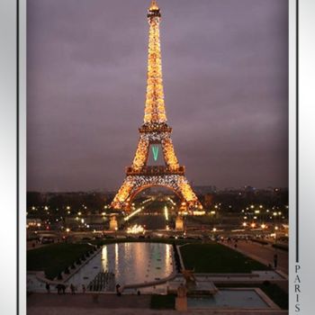 Photography titled "La Tour Eiffel" by Michael Vayhinger, Original Artwork