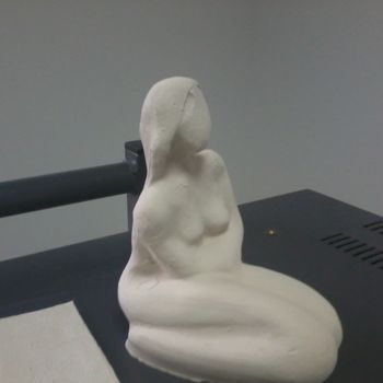 Sculpture intitulée "Demoiselle Y" par Vegeto, Œuvre d'art originale, Autre