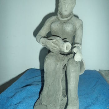 Sculpture titled "Femme au cruche d'e…" by Vegeto, Original Artwork, Ceramics