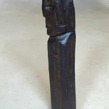 Sculpture titled "Der Beschützer" by Vera Boldt, Original Artwork, Wood