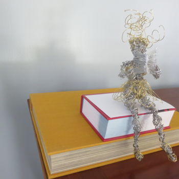 Sculpture titled "Fée Olivia # wire f…" by Véronique Degabriel, Original Artwork, Stainless Steel