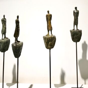 Sculpture titled "LES METEORITES" by Veronique Lonchamp, Original Artwork, Bronze