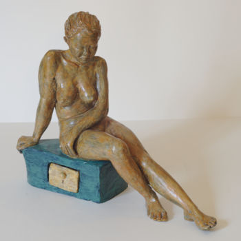 Sculpture titled "La boîte à secret" by Véronique Lopez-Boiteux, Original Artwork, Terra cotta