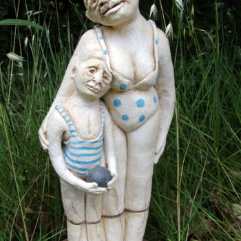 Sculpture titled "" l 'enfant à la ba…" by Isabelle Vigo, Original Artwork, Ceramics