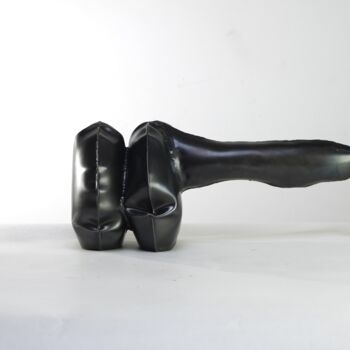 Sculpture intitulée "two- position sculp…" par Vilgeniy Melnikov, Œuvre d'art originale, Métaux